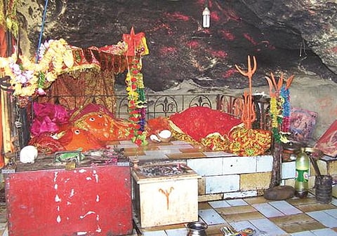 51 சக்தி பீடம்: ஹிங்லாஜ் கோடரீ