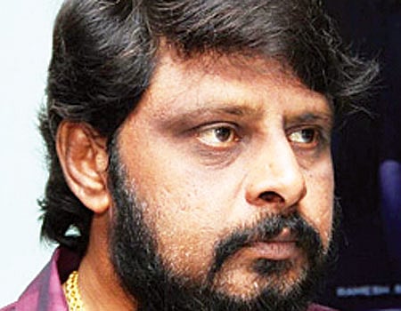 தமிழர்களுக்கு எதிரான படமல்ல இனம்: இயக்குநர் விக்ரமன்