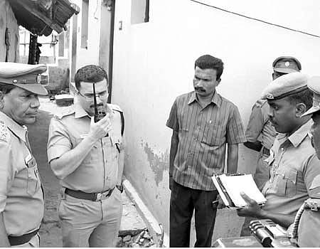 மதுரையில் மூவர் கொலை : நெல்லை கூலிப் படைக்கு தொடர்பு?