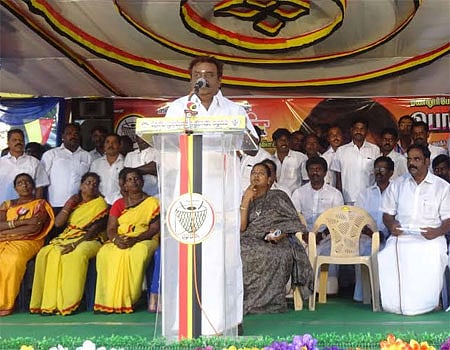 ஜெயலலிதா மீண்டும் முதல்வராகாமல் தடுக்க எந்த தியாகமும் செய்வேன்: விஜயகாந்த் சபதம்