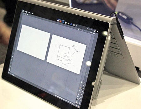 மைக்ரோசாப்ட்டின் புதிய மடிக்கணினி - சர்ஃபேஸ் புக்! 