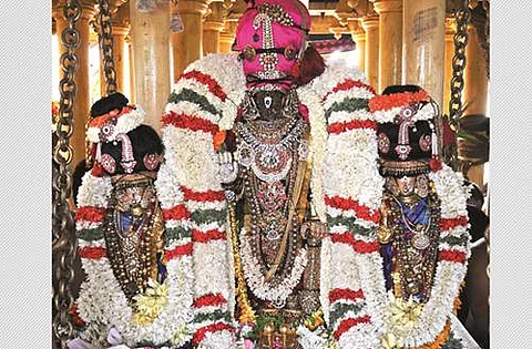திருவல்லிக்கேணி பார்த்தசாரதி பெருமாள் கோயிலில் சித்திரைத் தேரோட்டத் திருவிழா
