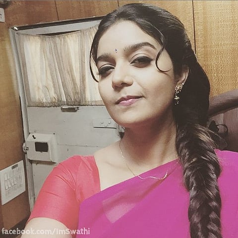 ஆன்ட்டி என்று கிண்டலடித்தவரை வறுத்தெடுத்த நடிகை சுவாதி!