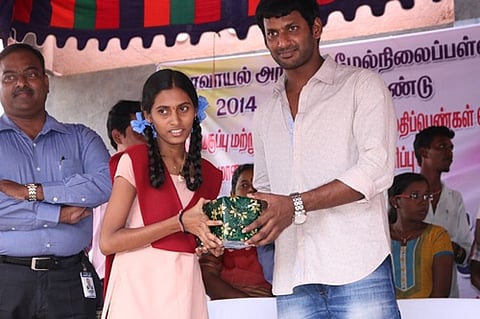 சாதாரண குடும்பத்தில் பிறந்து அரசுப் பள்ளியில் படித்தேன்: விஷால்