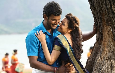 பிரச்னைகள் தீர்ந்தன. பாயும் புலி படம் நாளை வெளியாகிறது: விஷால், இயக்குநர் சுசீந்திரன் அறிவிப்பு