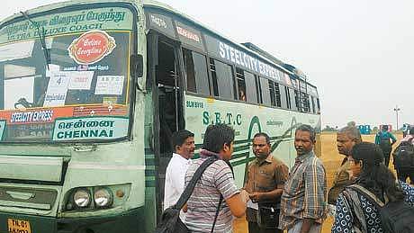 வார விடுமுறை: 890 கூடுதல் பேருந்துகள் இயக்கம்