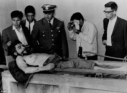 09.10.1967: புரட்சியாளன் சே குவேரா சுட்டுக் கொல்லப்பட்ட தினம் இன்று!