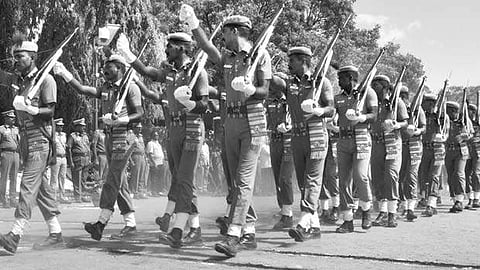 தரமான ஷூ வழங்காததால் காவலர்கள் அவதி