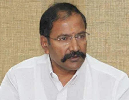 துரோகம் செய்த ஓபிஎஸ் இனி கட்சிக்கு தேவையா?