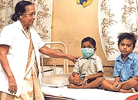 சாதனைப் பெண்மணி டாக்டர் சாந்தா 