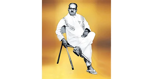 கூடு கட்டத் தெரியாத குயில்!