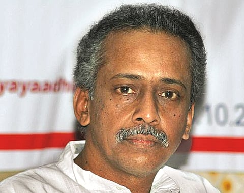 உடலைச் சுற்றி ஒளிவட்டம்- கிர்யன் நிழற்படம்