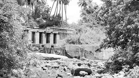 பாதை விரிவாக்கம்: 18 ஆண்டுகளாகப் போராடும் தியாகி குமரனின் வாரிசுகள்