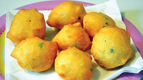 இட்லி மாவு போண்டா