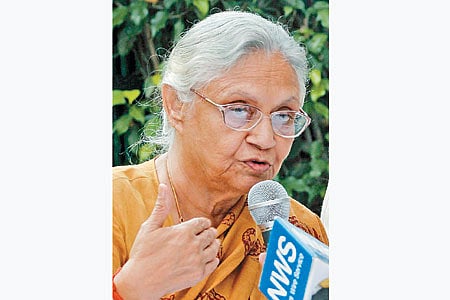 குடிநீர் மீட்டர்கள் கொள்முதலில்முறைகேடு: ஷீலா தீட்சித்துக்கு நோட்டீஸ்