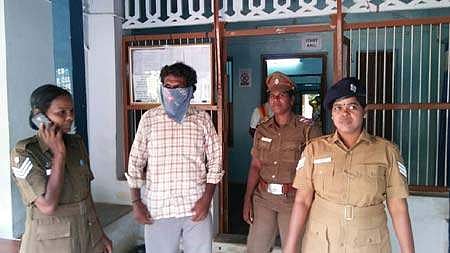 பள்ளி மாணவி பாலியல் வன்கொடுமை வழக்கு: ஆசிரியருக்கு 20 ஆண்டு சிறைதண்டனை