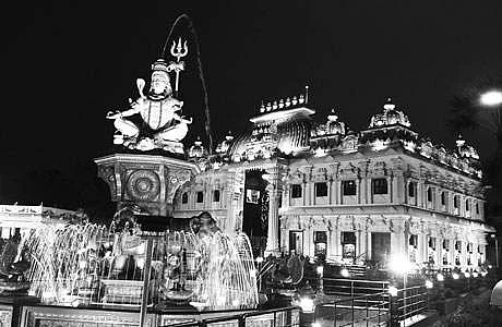 பிரதமர் நரேந்திர மோடி காணொலிக் காட்சி மூலம் திறந்துவைத்த ராமாயண கண்காட்சிக் கூடம்.