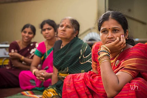 பெண்புத்தி பின்புத்தியா?