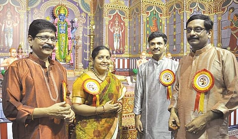 பக்தர்களை அசத்திய கொலு கண்காட்சி! சொல்கிறார்: அபர்ணா