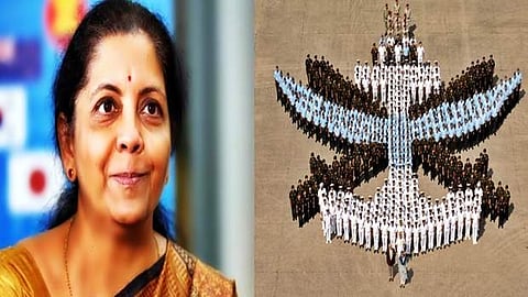 இந்திய கடற்படை உடன் தீபாவளி கொண்டாடிய பாதுகாப்புத்துறை அமைச்சர் நிர்மலா சீதாராமன்