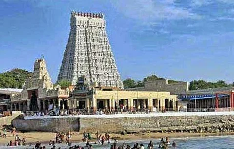 வீடுபேறு அளிக்கும் முருகனின் அறுபடை வீடுகள் (மினி தொடர்) - 2. திருச்செந்தூர்