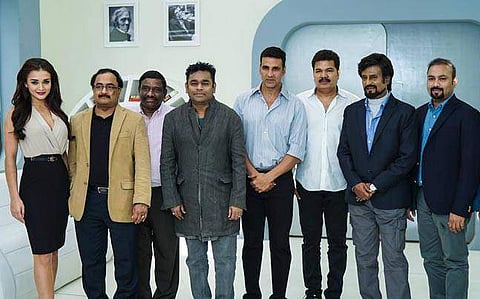 தள்ளிப் போகிறதா ரஜினியின் '2.0' வெளியீடு? புதிய தகவலால் குழப்பம்!  