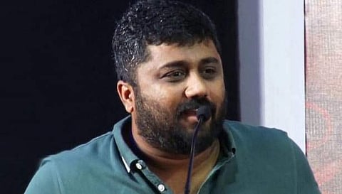 விடிய விடிய காக்க வைத்த நடிகர்; தயாரிப்பாளரை அழ வைத்த நகைச்சுவை நடிகர்: யாரை விளாசினார் ஞானவேல் ராஜா? (விடியோ இணைப்பு)