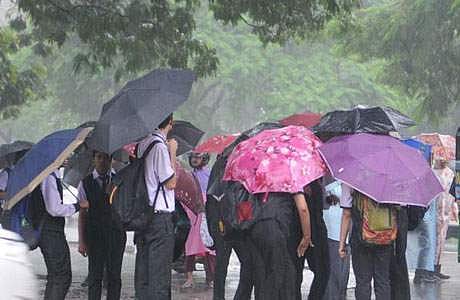 6 மாவட்டங்களில் இன்று பள்ளிகளுக்கு விடுமுறை