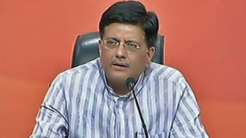 ஆதார் காரணமாக 5 கோடி 'பேய்' கணக்குகள் கண்டுபிடிப்பு: மத்திய அமைச்சர் பியூஷ் கோயல்