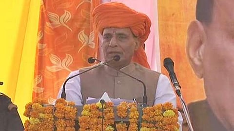 காங்கிரஸ் ஆட்சி அமைத்தால் வளர்ச்சி சீர்கெடும்: மத்திய அமைச்சர் ராஜ்நாத் சிங்