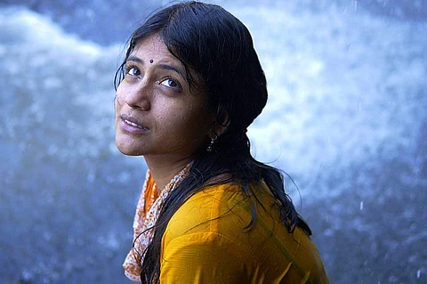 நடிகை லட்சுமி ராமகிருஷ்ணன் சர்ச்சை, எகிப்திய படத் தழுவல் குறித்து அருவி பட இயக்குநர் விளக்கம்!