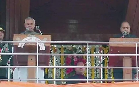 ஹிமாசலப் பிரதேச முதல்வராக ஜெய்ராம் தாக்குர் பதவியேற்பு! 