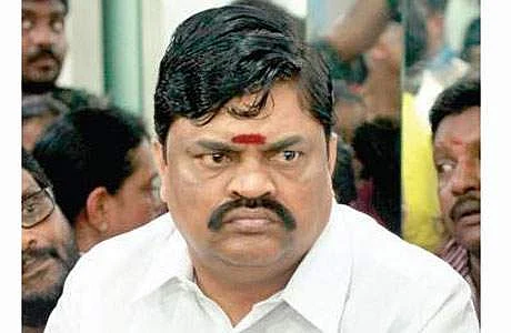 தன்னை நிரூபிக்க முதல்வர் கடலிலும், நெருப்பிலும் இறங்குவார்: ராஜேந்திர பாலாஜி 