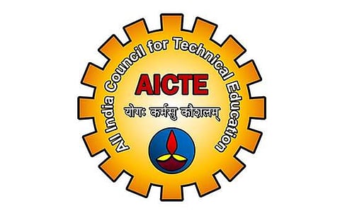 பொறியியல் மாணவர் சேர்க்கை இடங்கள் இந்த ஆண்டு மேலும் குறைய வாய்ப்பு