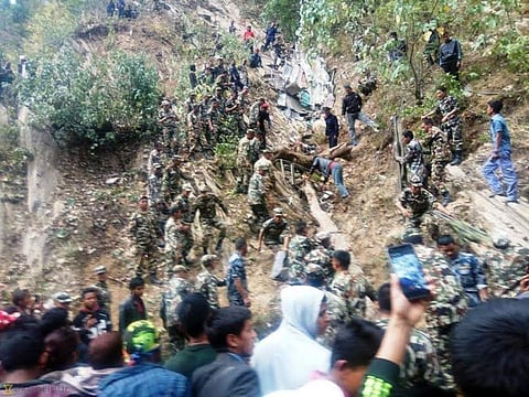 நேபாளத்தில் பள்ளத்தில் பேருந்து கவிழ்ந்து விபத்து: 26 பேர் பலி! 