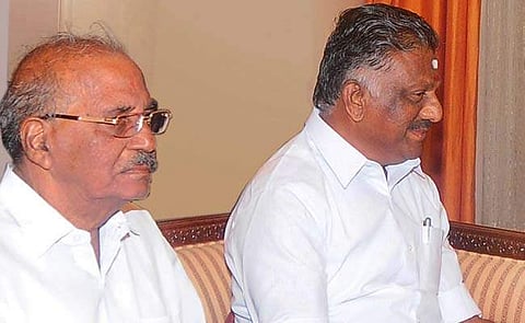 ஆர்.கே நகர் இடைத்தேர்தல்: ஓ.பன்னீர்செல்வம் அணி சார்பாக மதுசூதனன் போட்டி 