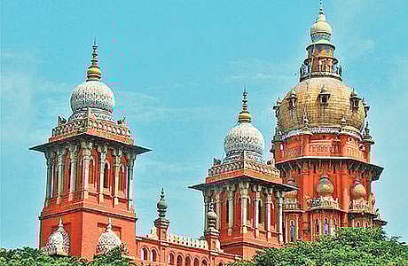 கோயில் தரிசனத்திற்கு பாகுபாடு காட்டக்கூடாது: சென்னை உயர் நீதிமன்றம் அதிரடி உத்தரவு 