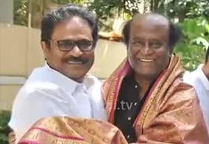 ரஜினியுடன் தமிழக காங்கிரஸ் கமிட்டித் தலைவர் திருநாவுக்கரசர் 'திடீர்' சந்திப்பு!