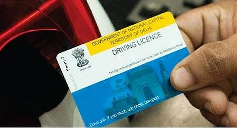 2019-ல் நாடு முழுவதும் ஒரே மாதிரியான ஓட்டுநர் உரிமங்கள் வழங்கப்படும்: போக்குவரத்து துறை