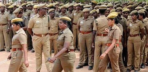 விவசாயிகள் போராட்டம்: தஞ்சை பெரியகோயில், மெரீனாவில் ஏராளமான போலீஸார் குவிப்பு