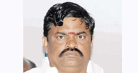 தனியார் நிறுவனங்கள் தயிரைக் கூட பாலாக்குகிறார்கள்: அமைச்சரின் சிந்திக்க வைக்கும் புகார்