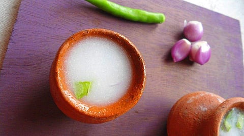 பழைய சாதத்தை அரைத்து அதை தோசை மாவுடன் கலந்தால் என்ன ஆகும்?