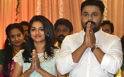திலீப் கைது: மகளைத் தன்னிடம் ஒப்படைக்கக்கோரி நீதிமன்றம் செல்லும் மஞ்சு வாரியர்! 