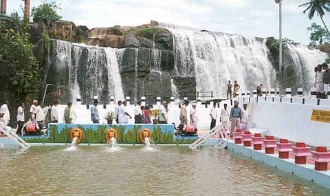 குமரியில் ஏமாற்றும் மழை: மீண்டும் வறண்ட திற்பரப்பு அருவி