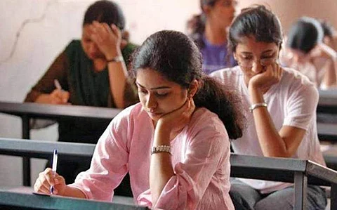 நீட் விலக்கு குறித்து ஆகஸ்ட் 22-ஆம் தேதிக்குள் தமிழகத்தின் அவசர சட்டம்: மத்திய அரசு 