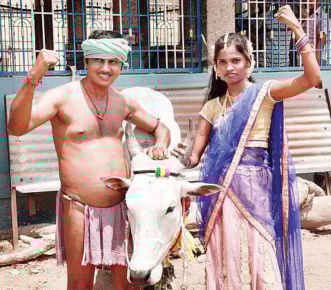 ‘மாட்டுக்கு நான் அடிமை’ திரைப்படத்தில் அறிமுகமாகும் புதுமுக நடிகர் சாம்பார் ராசன்!