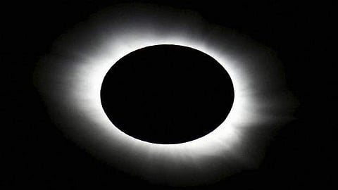 சூரிய கிரகணம்: கிரகணத்தின்போது சாப்பிடலாமா?