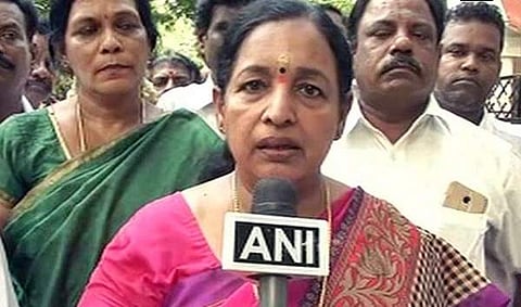 எங்களை ஒதுக்குவது ஏன்? சி.ஆர்.சரஸ்வதி கேள்வி