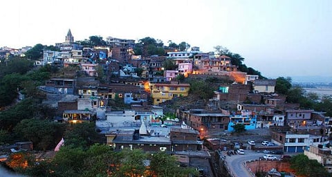 ஜம்மு காஷ்மீரில் இஸ்லாமியர் அல்லாதோருக்கு சிறுபான்மையினர் அந்தஸ்து: மத்திய அரசுக்கு கடைசி சந்தர்ப்பம்!