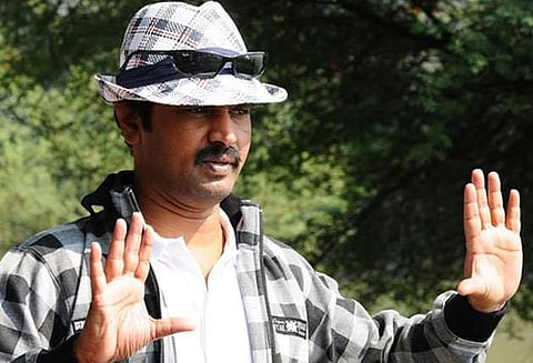 பாடலாசிரியர் ஆகிறார் இயக்குனர் சேரன்